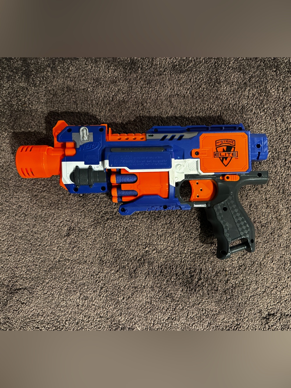 Nerf elite n-strike stockade cylinder revolver with 10 darts